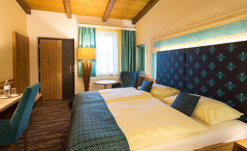 Hotel Schlof Guat Oberpullendorf Exteriér fotografie